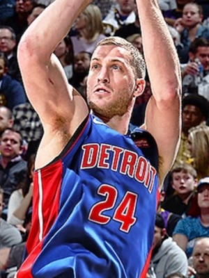 梅森·普拉姆利_剧情001